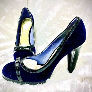 Marc Jacobs blue suede pumps